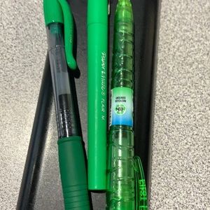 Green pen bundle